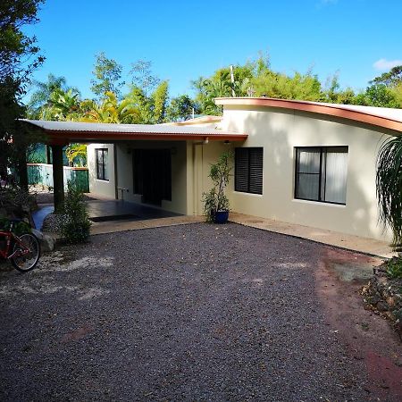 Noosa Edge Nudist Retreat Bed & Breakfast Doonan Exterior photo